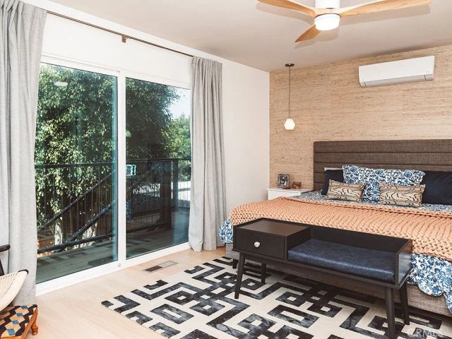 989 La Mirada, Laguna Beach, CA 92651
