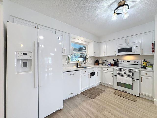 1356 VIA VILLA NOVA, Winter Springs, FL 32708