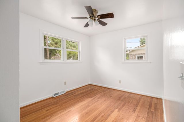 2201 Pinehurst Avenue, Charleston, SC 29414