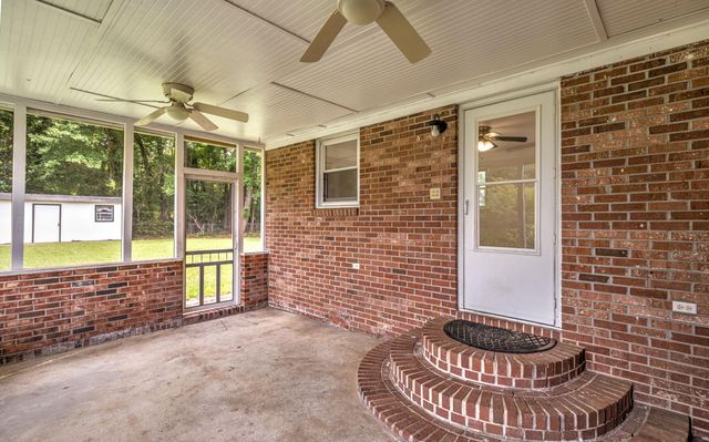 2201 Pinehurst Avenue, Charleston, SC 29414