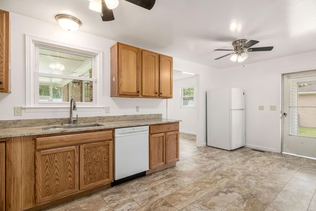 2201 Pinehurst Avenue, Charleston, SC 29414