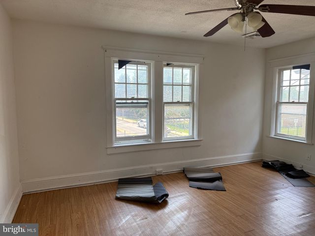 45 W COTTAGE PL, York, PA 17401