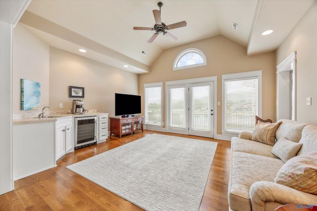 7134 Jump Street, Owens Cross Roads, AL 35763