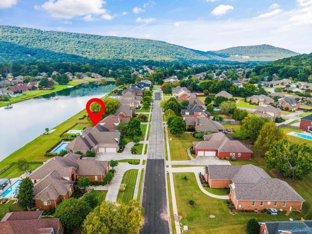 7134 Jump Street, Owens Cross Roads, AL 35763