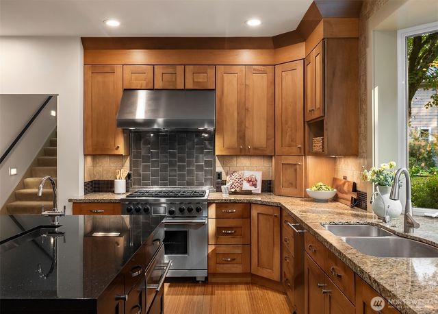 7733 235th Place NE, Redmond, WA 98053
