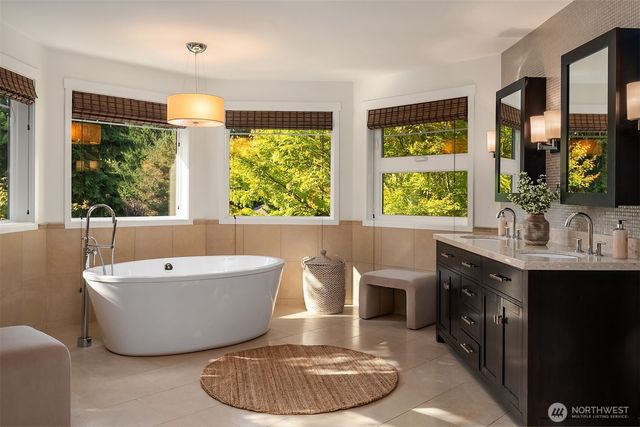 7733 235th Place NE, Redmond, WA 98053