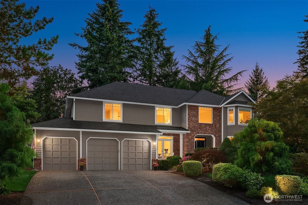 7733 235th Place NE, Redmond, WA 98053