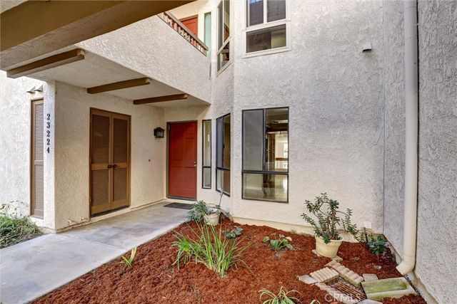 23224 Coso, Mission Viejo, CA 92692