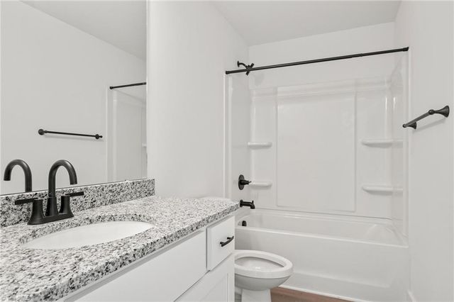 119 Indian Wells Court, Harmony, NC 28634