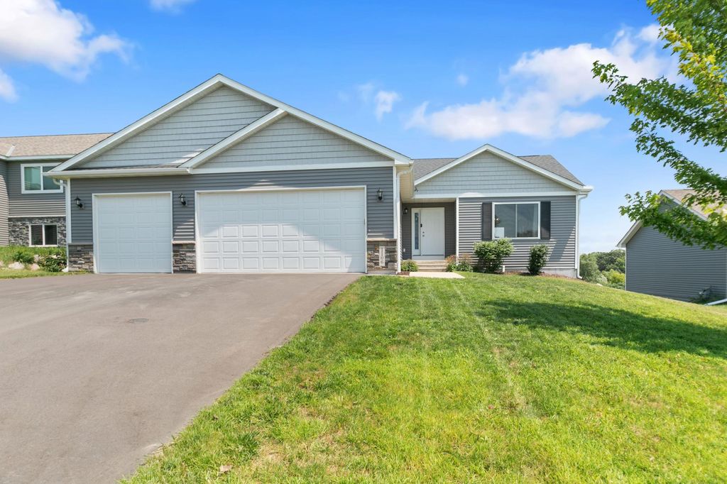 1106 Rolling Hills Drive NW, Montgomery, MN 56069 — exterior