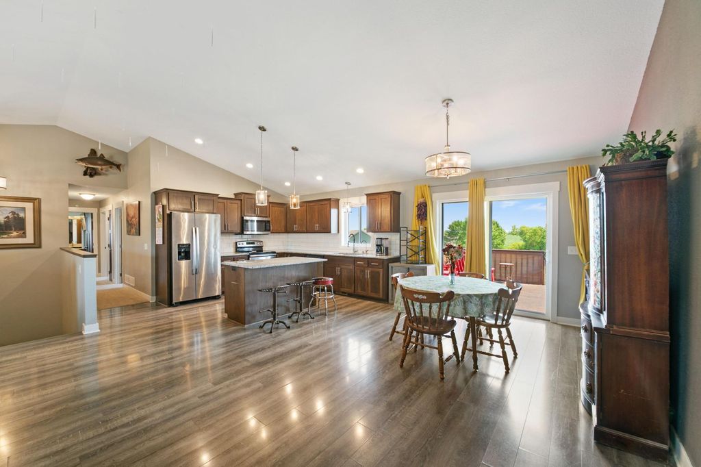 1106 Rolling Hills Drive NW, Montgomery, MN 56069 — photo 2
