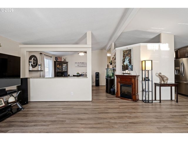 1307 BRAMBLEWOOD Ln, Eugene, OR 97404