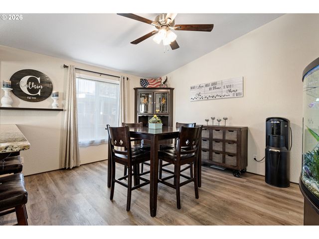 1307 BRAMBLEWOOD Ln, Eugene, OR 97404