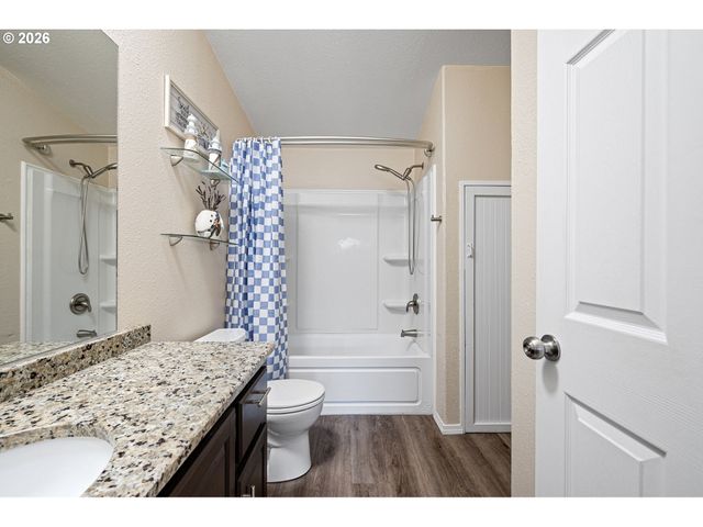 1307 BRAMBLEWOOD Ln, Eugene, OR 97404