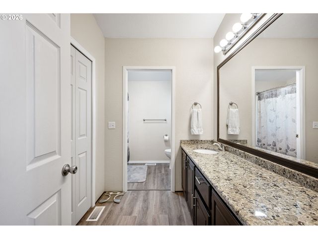 1307 BRAMBLEWOOD Ln, Eugene, OR 97404