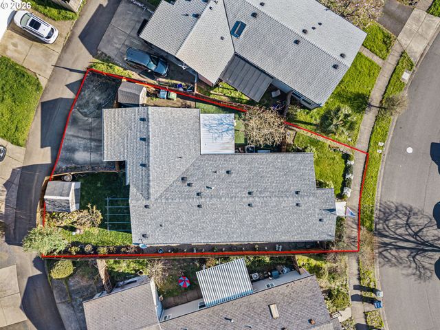 1307 BRAMBLEWOOD Ln, Eugene, OR 97404