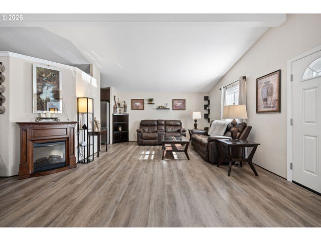 1307 BRAMBLEWOOD Ln, Eugene, OR 97404