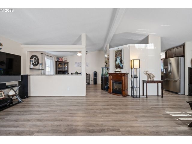 1307 BRAMBLEWOOD Ln, Eugene, OR 97404