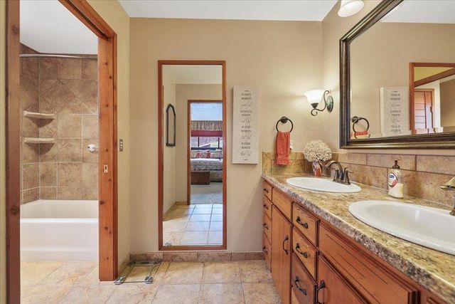 9105 S Sherman Rd, Spokane, WA 99224