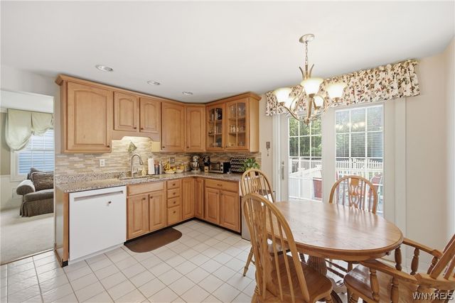 202 Oakbrook Drive, Amherst, NY 14221