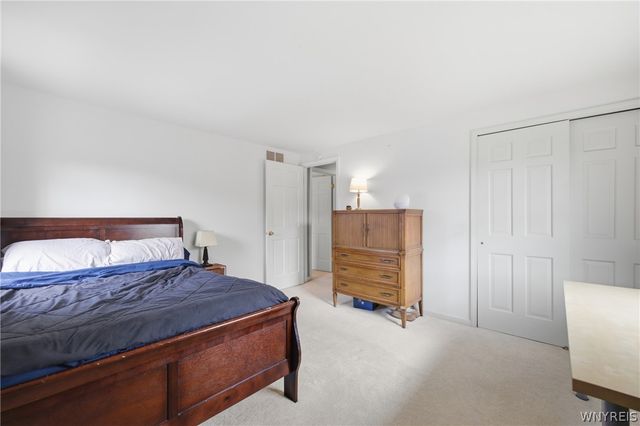 202 Oakbrook Drive, Amherst, NY 14221
