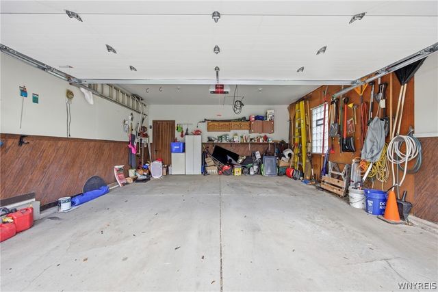 202 Oakbrook Drive, Amherst, NY 14221
