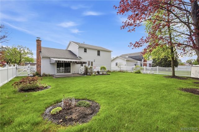 202 Oakbrook Drive, Amherst, NY 14221