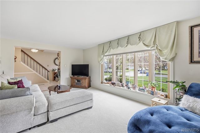 202 Oakbrook Drive, Amherst, NY 14221