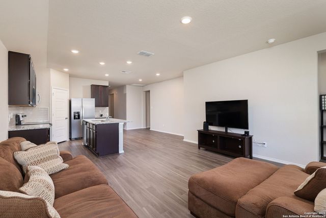 15251 COMANCHE GARD, San Antonio, TX 78233