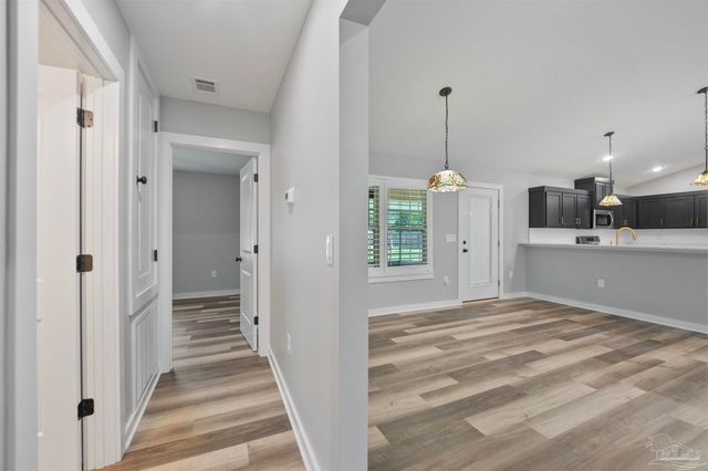 4986 Guernsey Rd, Pace, FL 32571