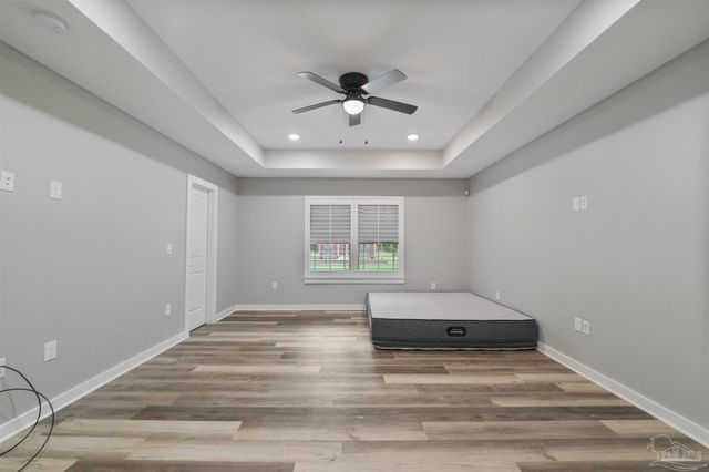 4986 Guernsey Rd, Pace, FL 32571