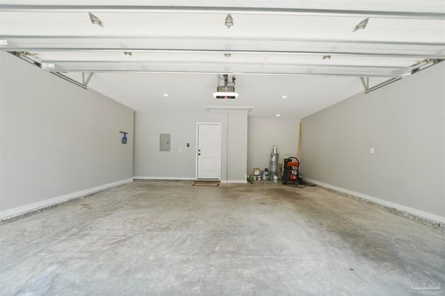 4986 Guernsey Rd, Pace, FL 32571