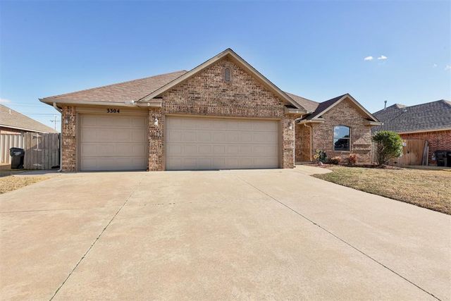 3304 Paul Drive, Moore, OK 73160