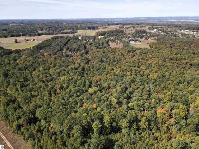 1028 Rasho Road, Traverse City, MI 49686