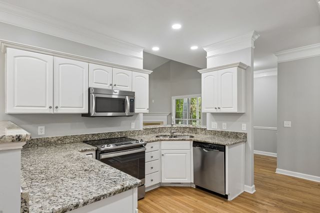 1507 Halifax Dr, Spring Hill, TN 37174