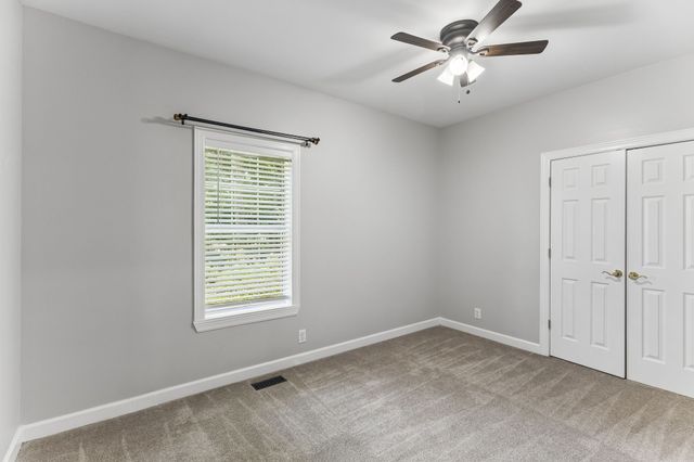 1507 Halifax Dr, Spring Hill, TN 37174