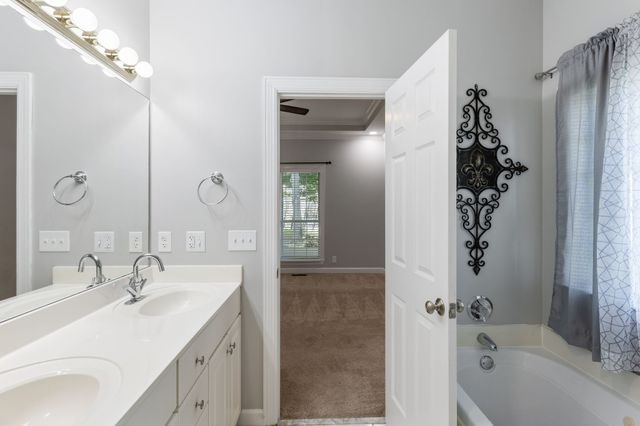 1507 Halifax Dr, Spring Hill, TN 37174