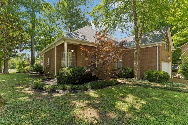 1507 Halifax Dr, Spring Hill, TN 37174