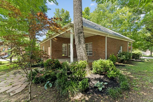 1507 Halifax Dr, Spring Hill, TN 37174