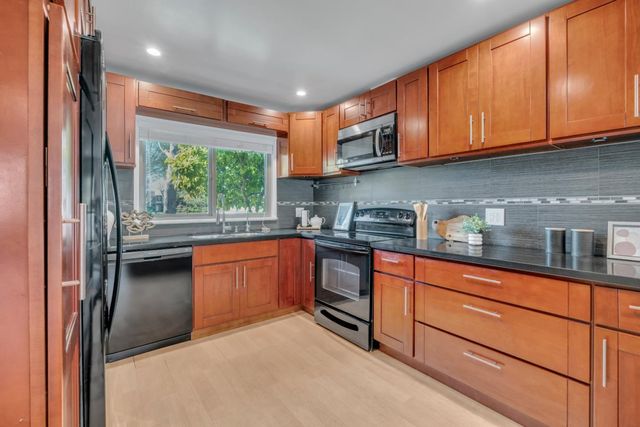 3315 Willis Lane, Alameda, CA 94502