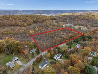 117 E Springtown Rd, Washington Twp., NJ 07853