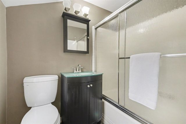 750 San Jose Drive, Grand Rapids, MI 49506