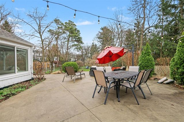 750 San Jose Drive, Grand Rapids, MI 49506