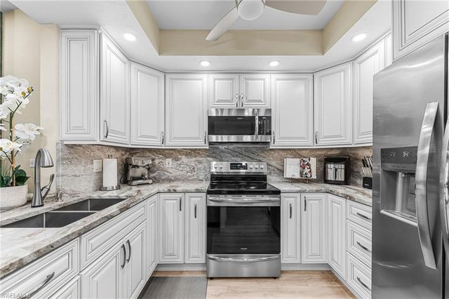 104 Siena WAY # 1405, Naples, FL 34119