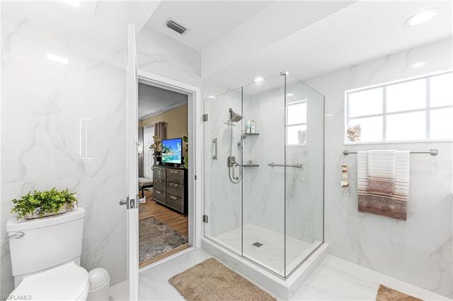 104 Siena WAY # 1405, Naples, FL 34119