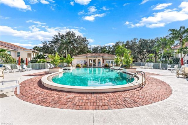 104 Siena WAY # 1405, Naples, FL 34119