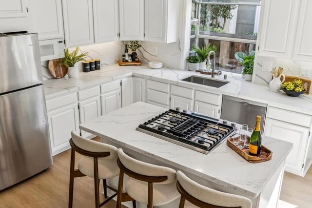 876 Lurline Drive, Foster City, CA 94404