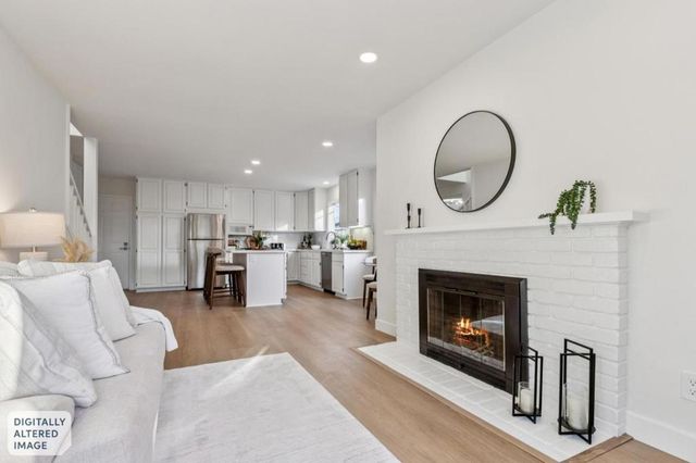 876 Lurline Drive, Foster City, CA 94404