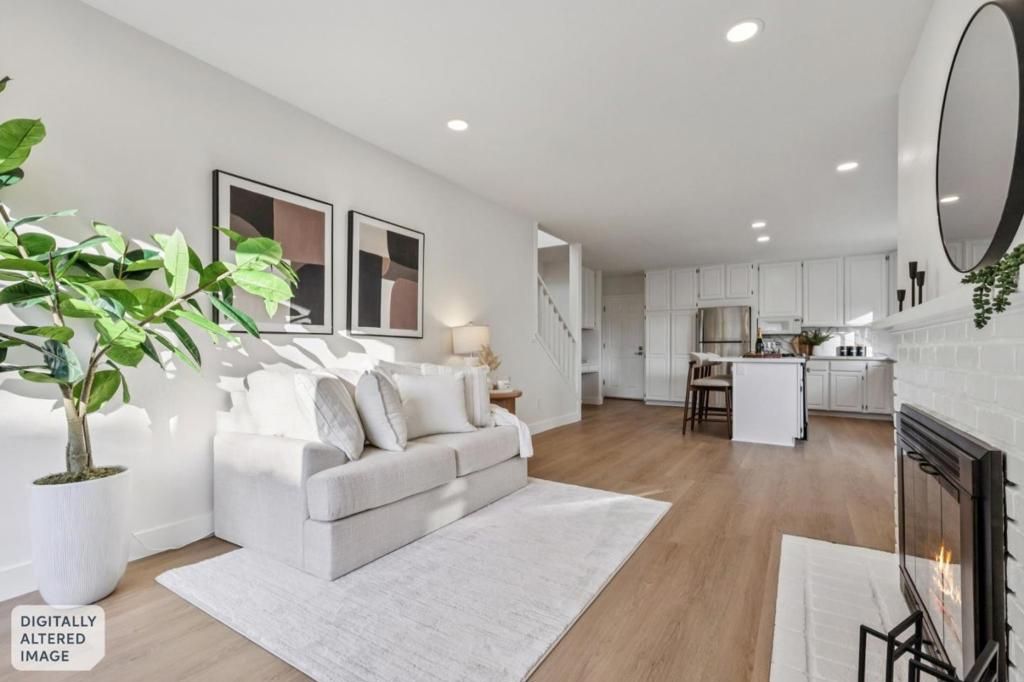 Image 18 of property listing at 876 Lurline Drive, Foster City, CA 94404