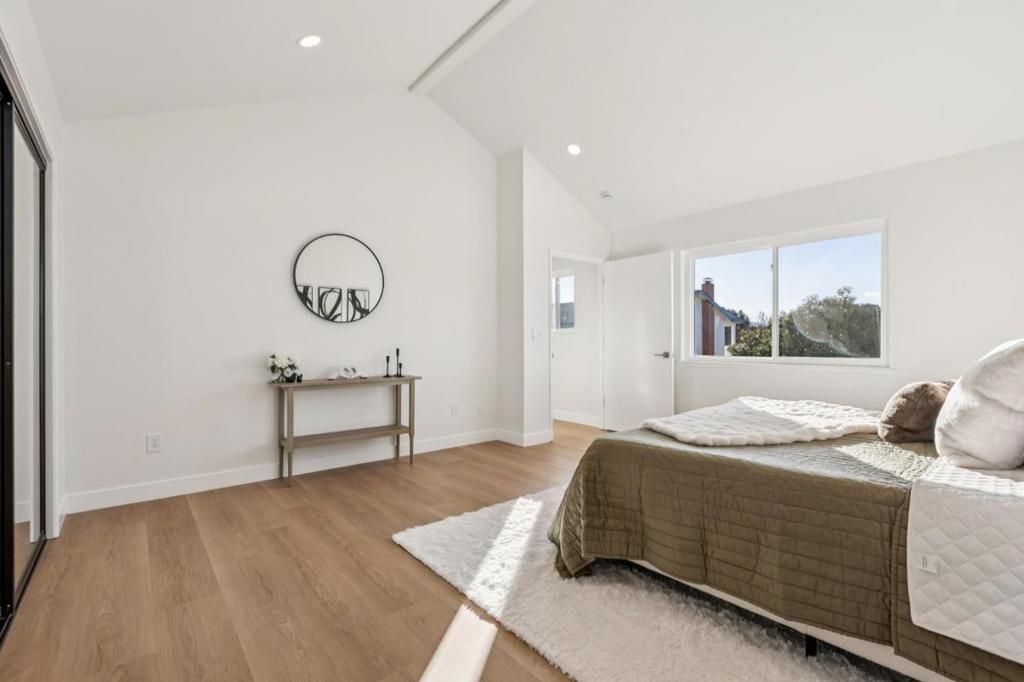 Image 22 of property listing at 876 Lurline Drive, Foster City, CA 94404